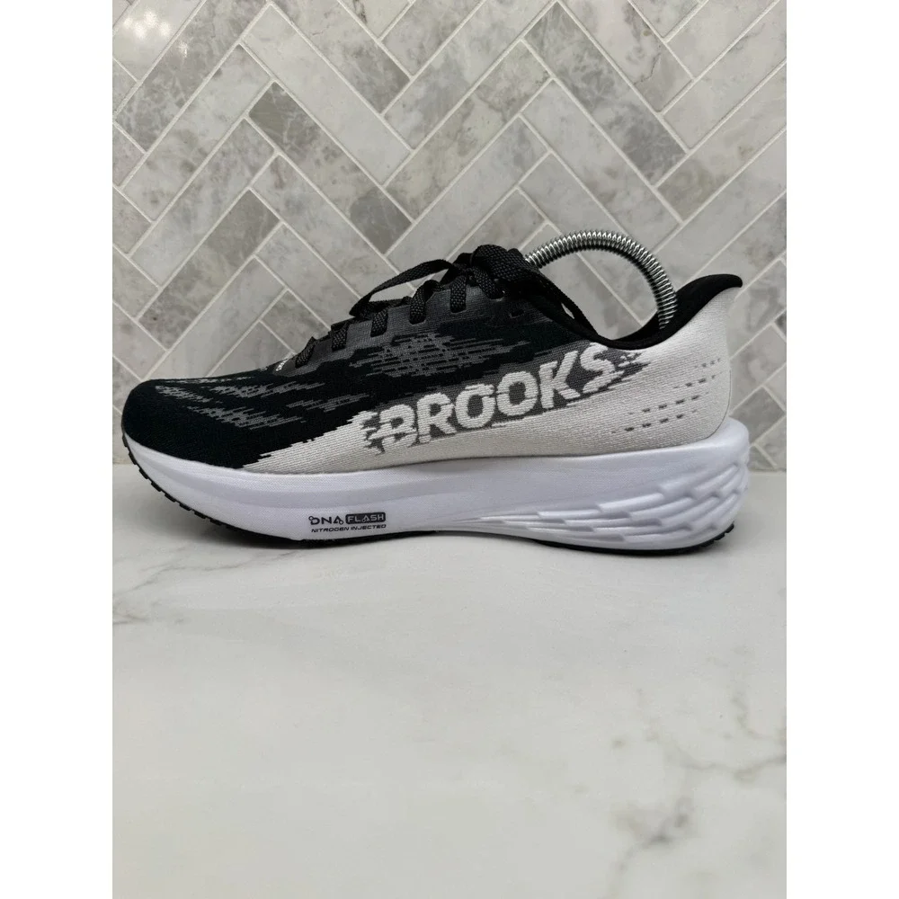 Brooks Launch 11 Running Shoes Mens Size 9D 9 D Black White Sneakers Athletic